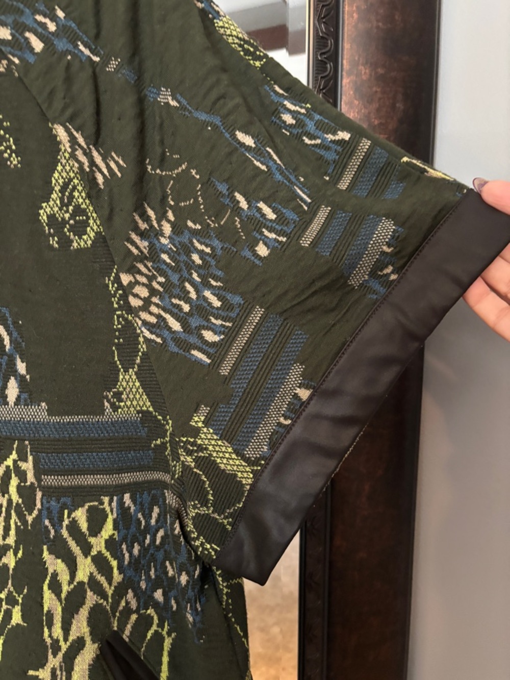 ISLE Tunic Jacket - Picture 2 of 9